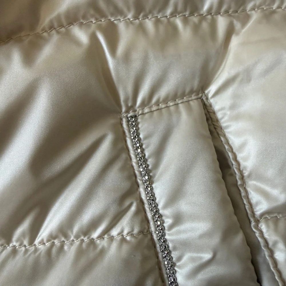 Peserico Cream Ecru Short-Sleeved Goose Down Puffer Jacket size 42 - Picture 9 of 13